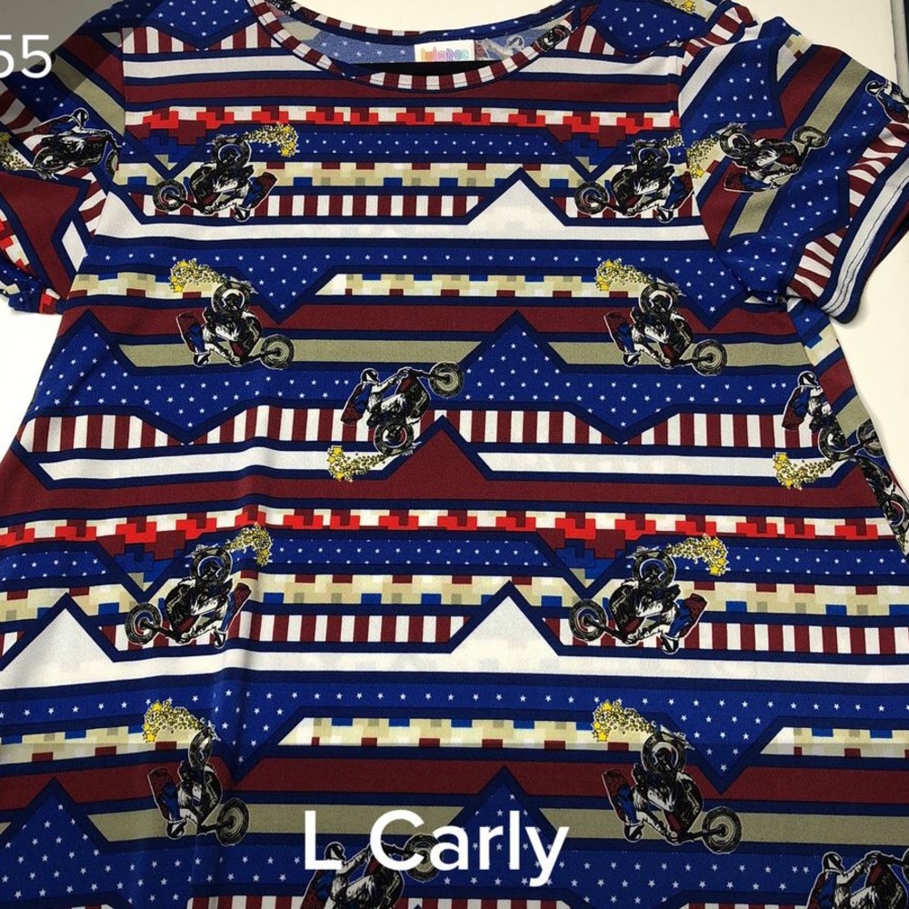NWT Large Carly